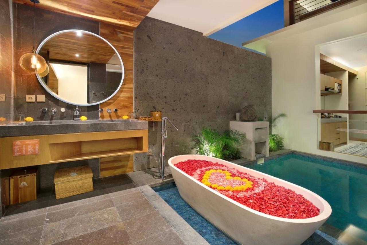 Ayona Villa Seminyak By Ini Vie Hospitality Экстерьер фото